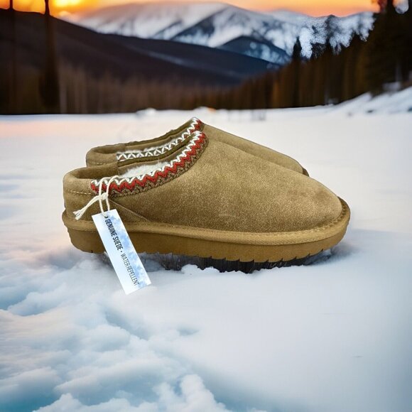 Cushionaire Shoes - ✅Cushionaire Women’s Sz 7M Keto Slip On Suede Mule Slipper Faux Fur Lining NEW!